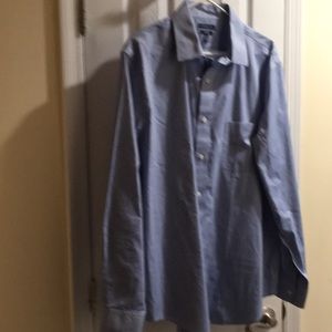 Dress shirt no iron classic fit